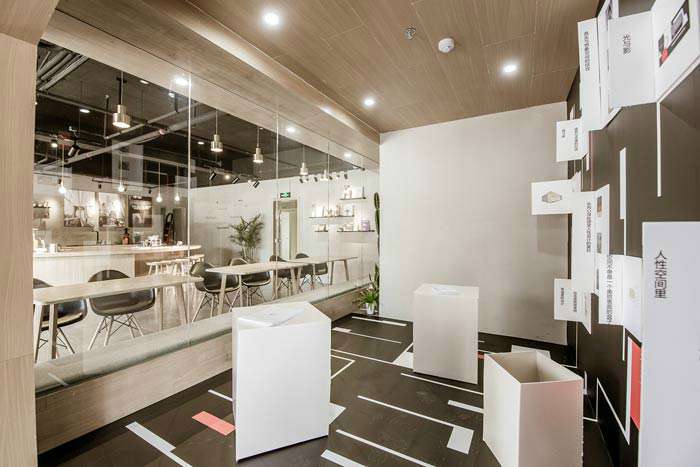 舒適簡潔的咖啡店裝修設(shè)計效果圖