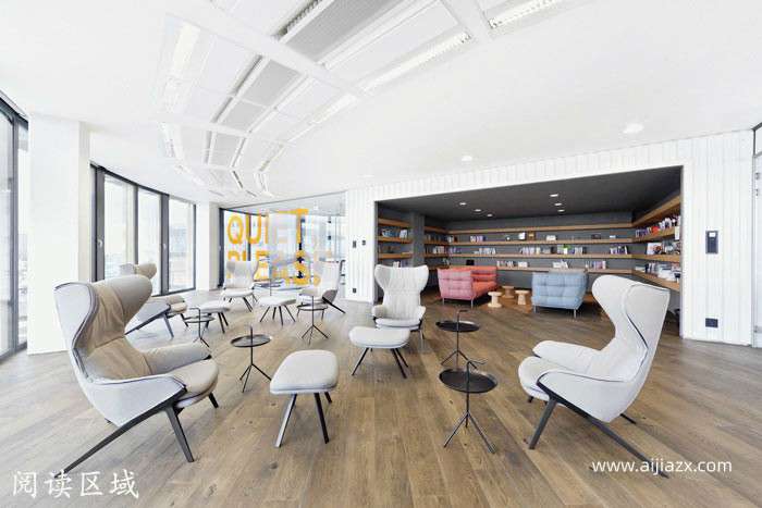 300平米外貿(mào)公司辦公室裝修設計效果圖