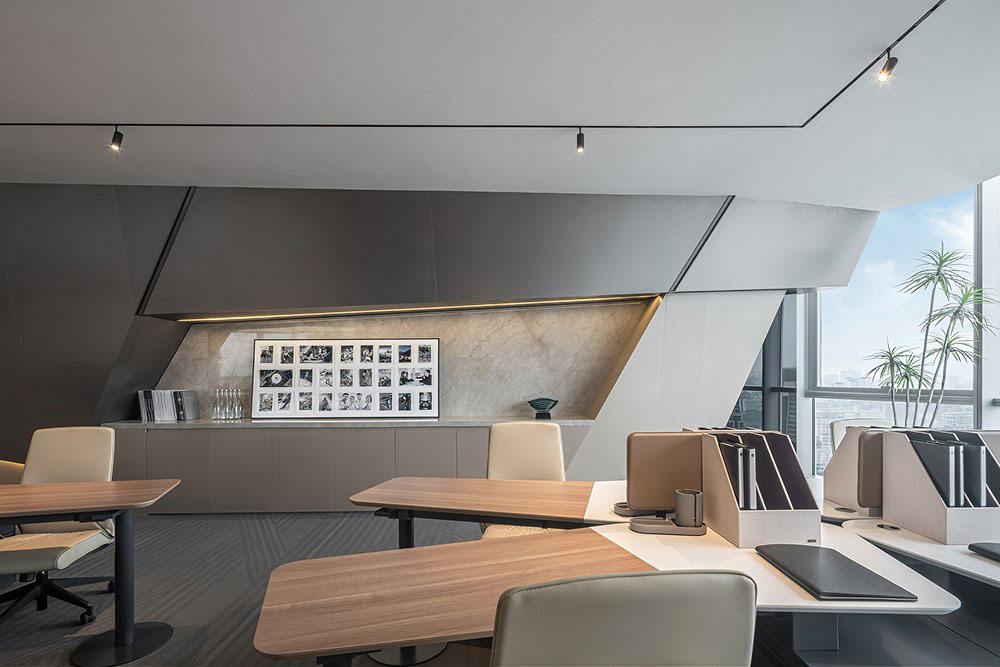 1350平米鄭州管城區(qū)辦公室設(shè)計效果圖