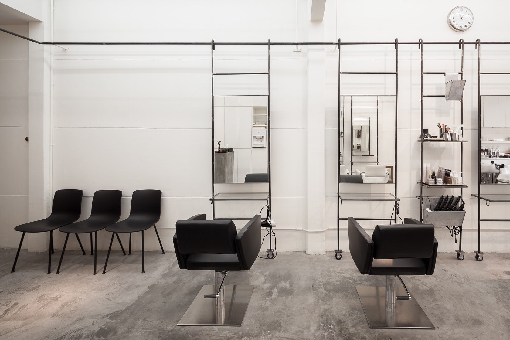 90平米理發(fā)店裝修設(shè)計效果圖