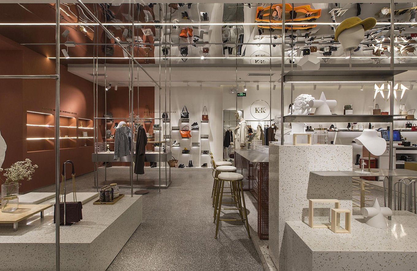 68平米女裝專賣店裝修設(shè)計效果圖