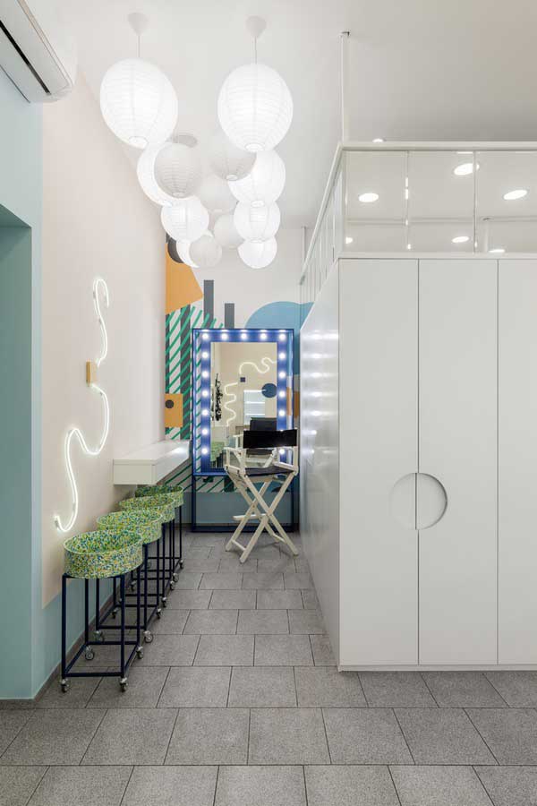 90平米理發(fā)店裝修設(shè)計效果圖